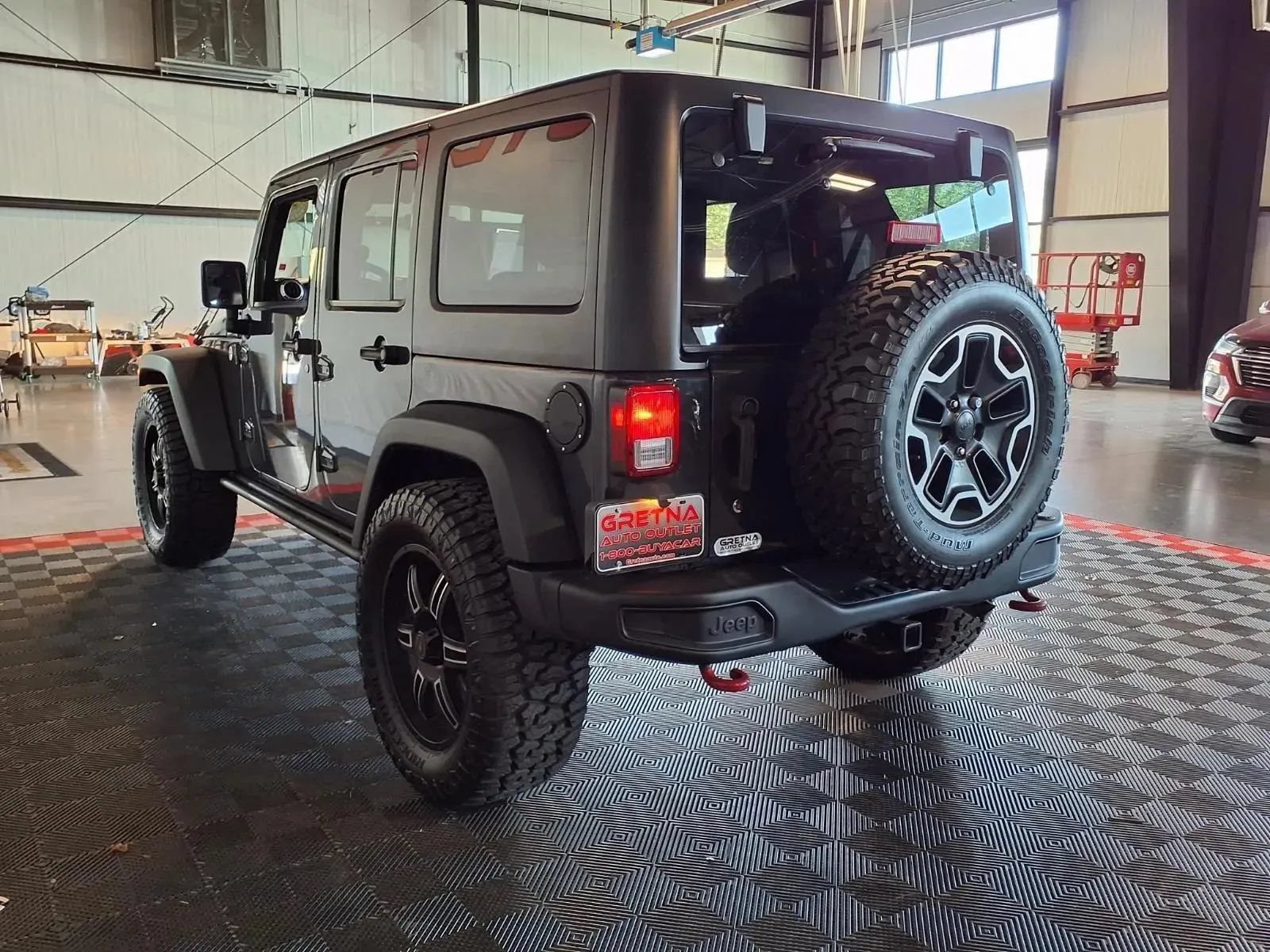 Used 2016 Jeep Wrangler Unlimited Rubicon AWD/4WD image 5