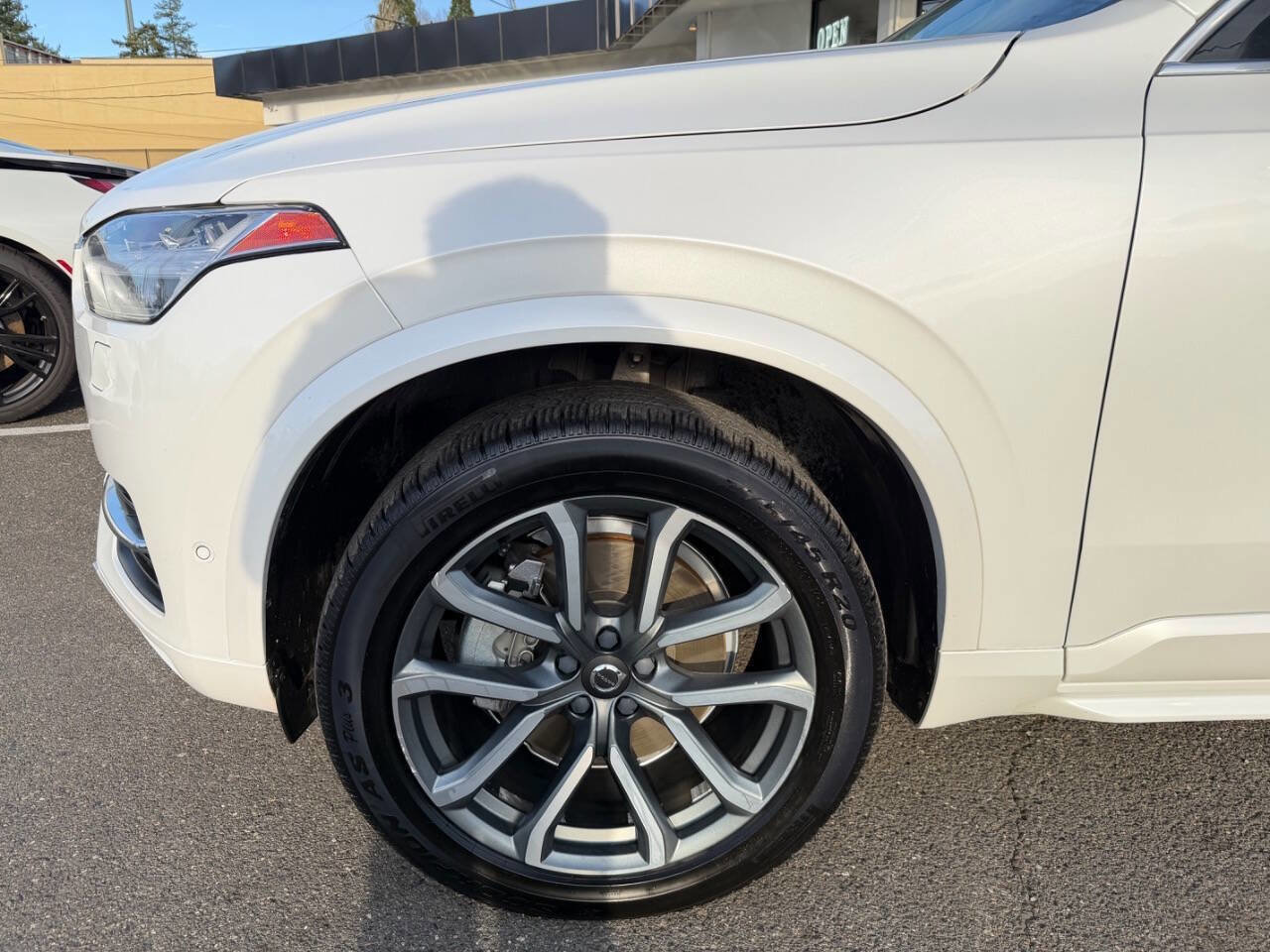Used 2018 Volvo XC90 T6 Momentum w/ Convenience Package image 13