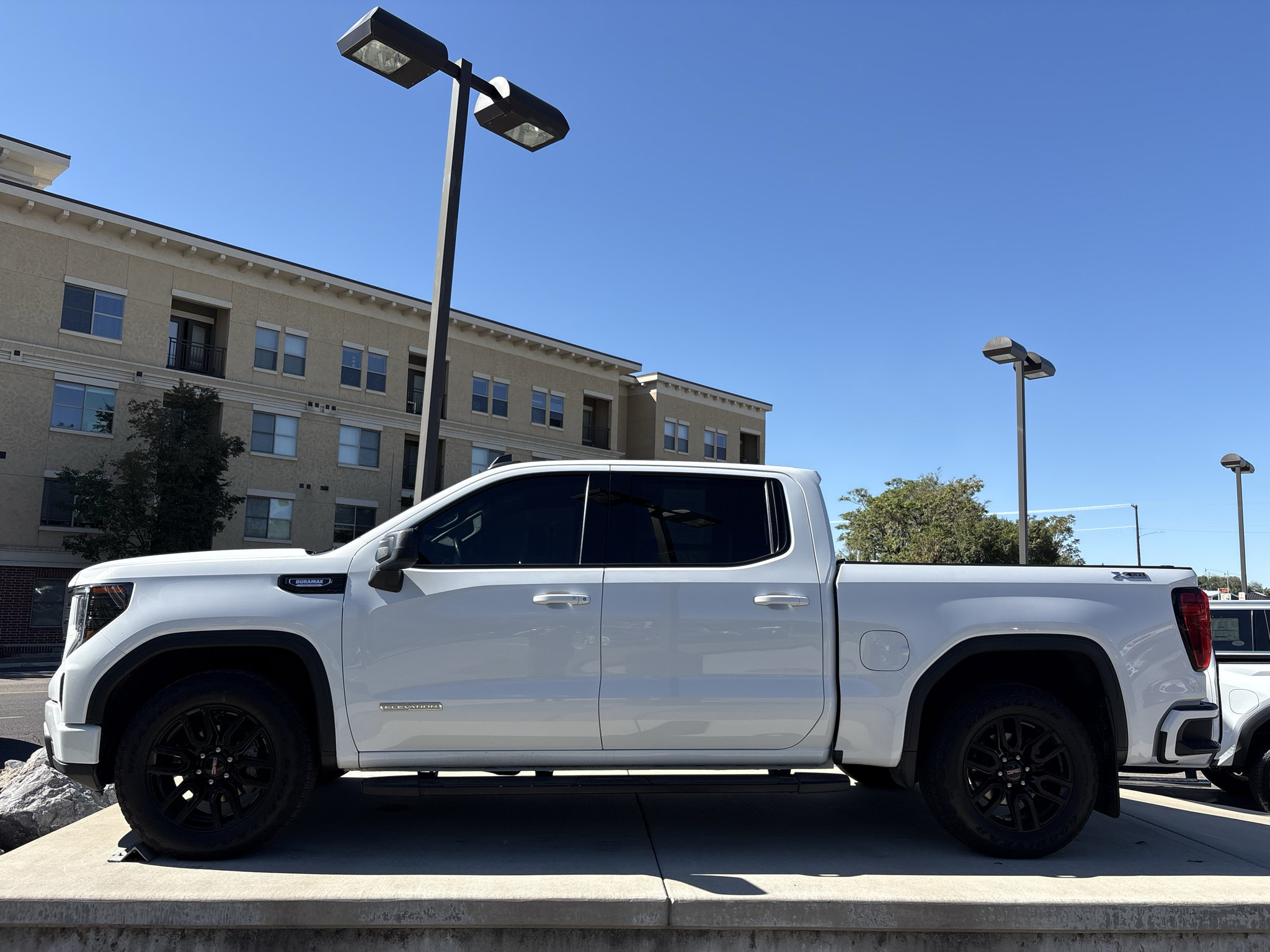 Used 2024 GMC Sierra 1500 Elevation w/ X31 Off-Road Package AWD/4WD image 14