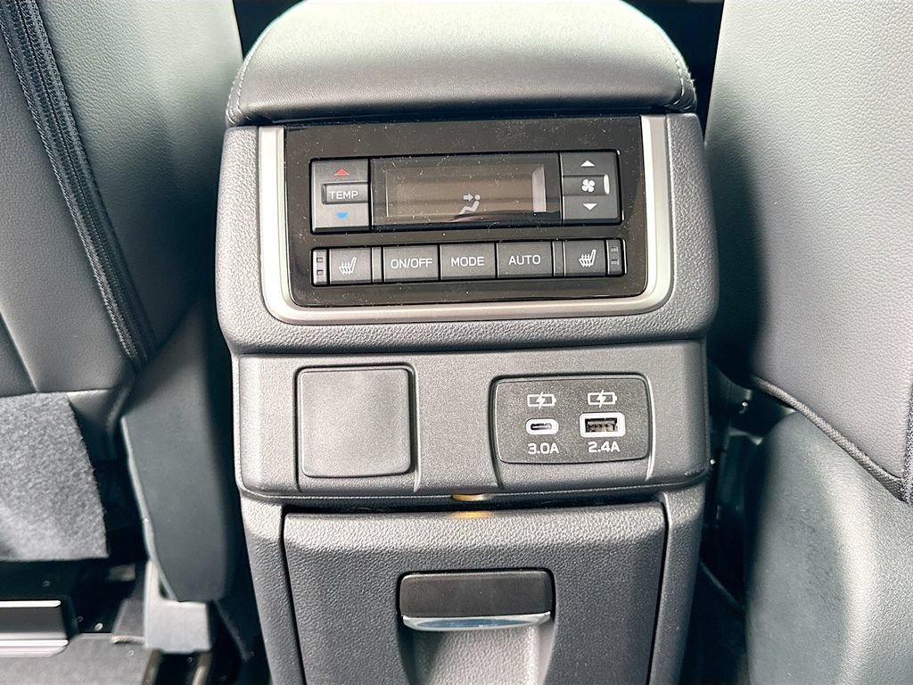 New 2026 Subaru Ascent Limited AWD/4WD image 31