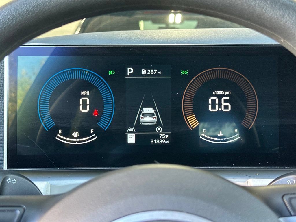 Used 2025 Hyundai Tucson SEL AWD/4WD image 2
