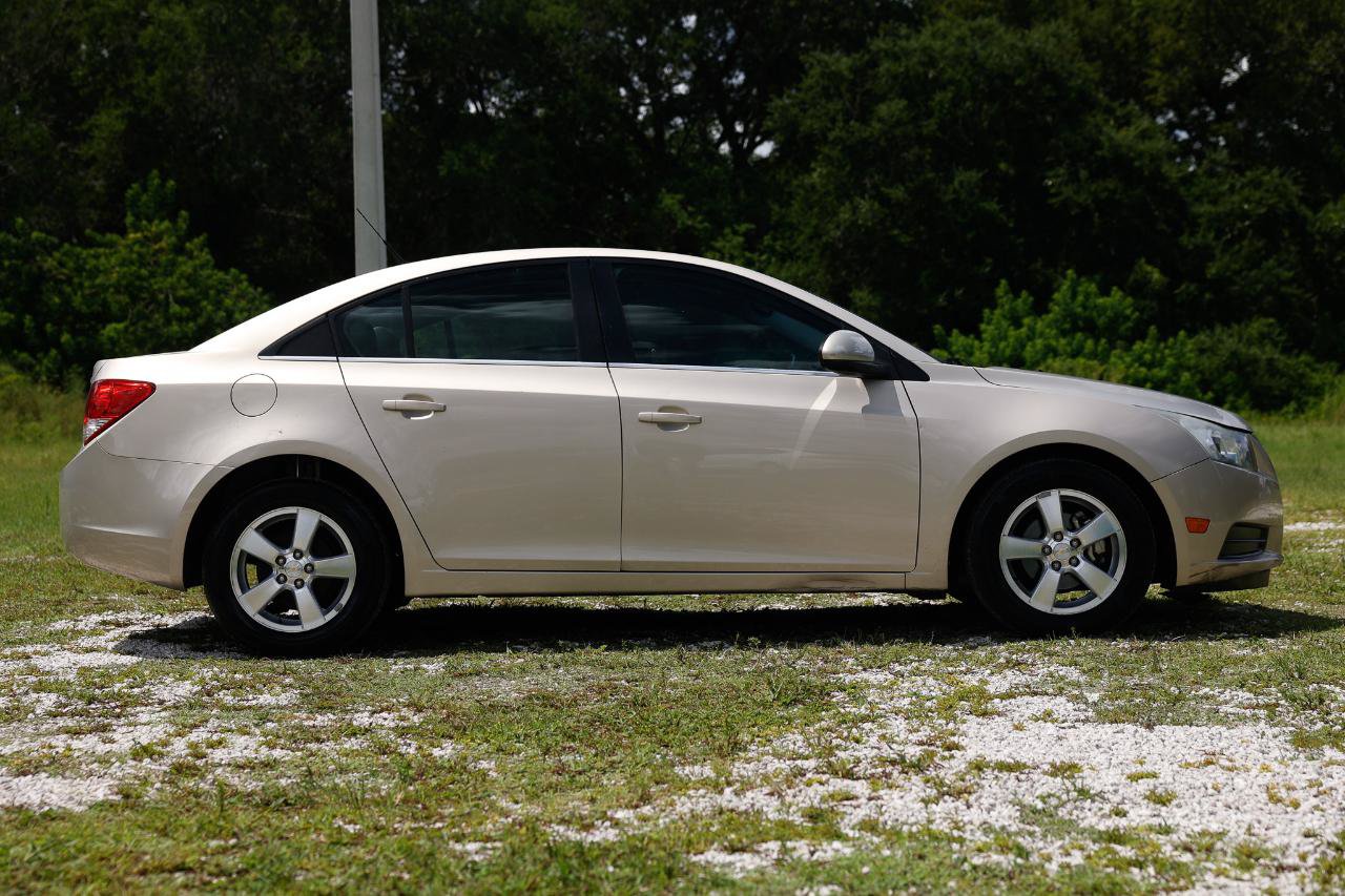 Used 2012 Chevrolet Cruze LT FWD image 13