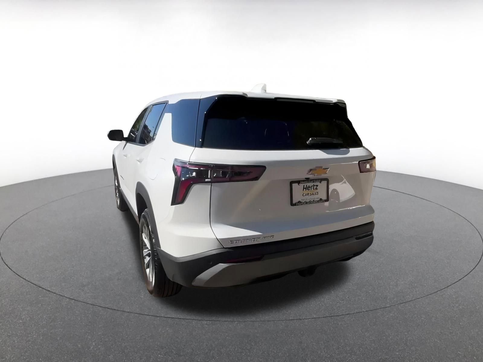 Used 2025 Chevrolet Equinox LT image 11