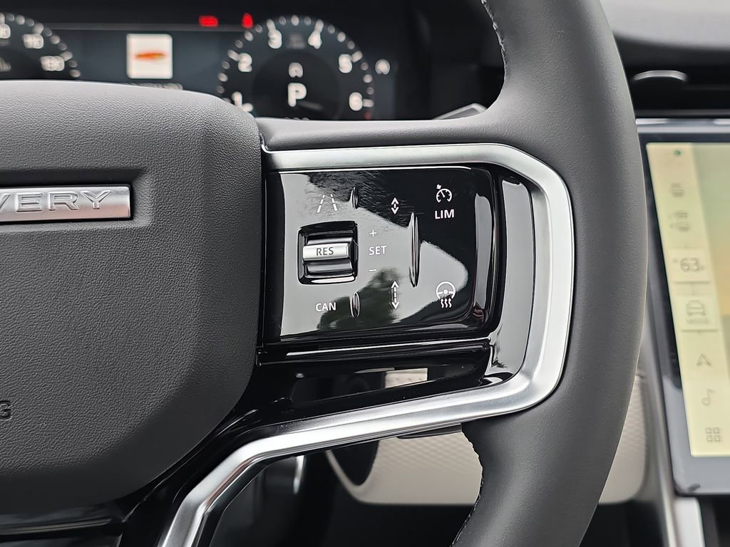 New 2026 Land Rover Discovery Sport Landmark AWD/4WD image 18