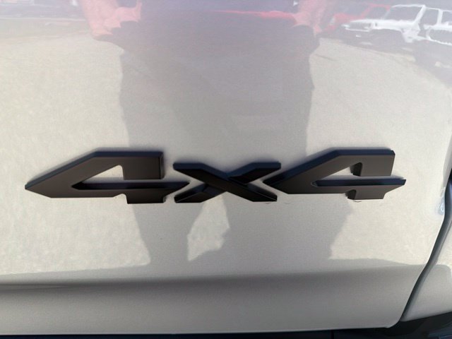 New 2027 RAM 1500 Laramie w/ Night Edition AWD/4WD image 16