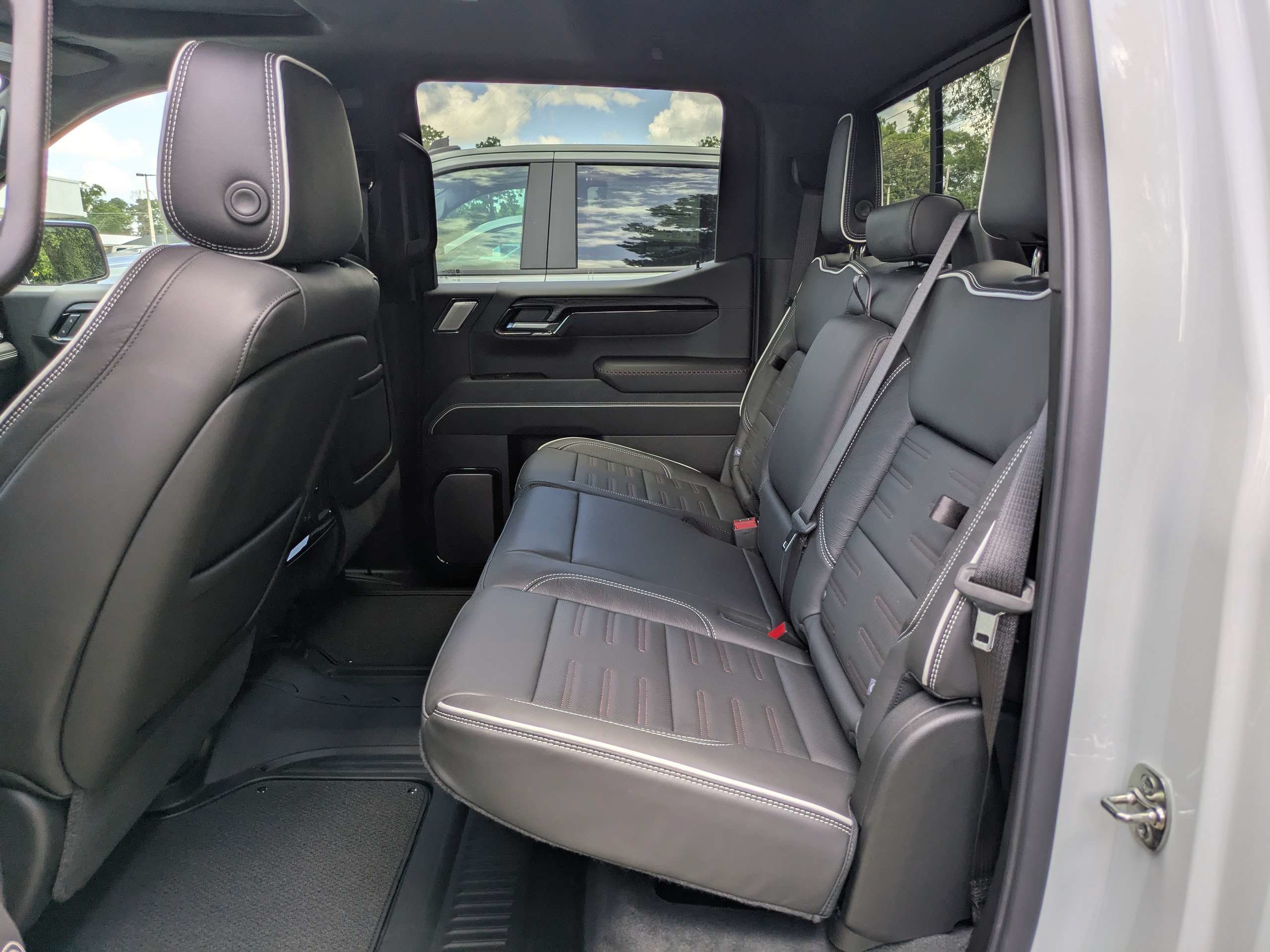 New 2026 GMC Sierra 1500 AT4X AWD/4WD image 14