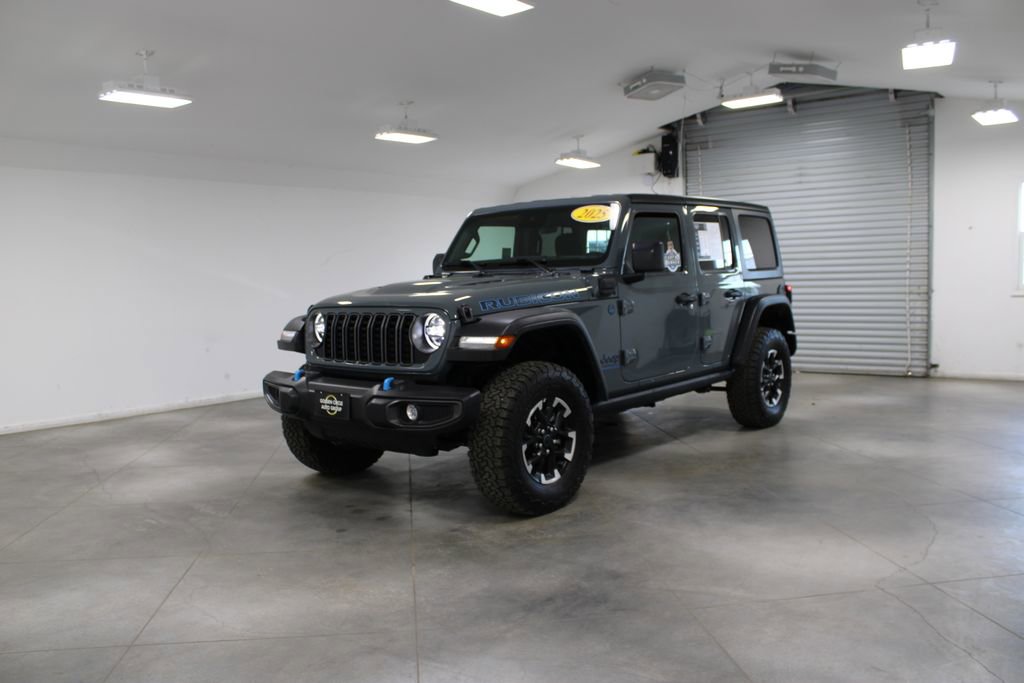 Used 2025 Jeep Wrangler Unlimited Rubicon 4xe w/ Convenience Group image 4
