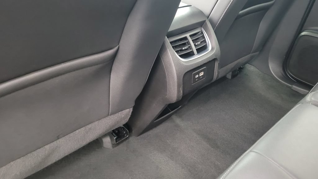 Used 2024 Chevrolet Blazer LT FWD image 26