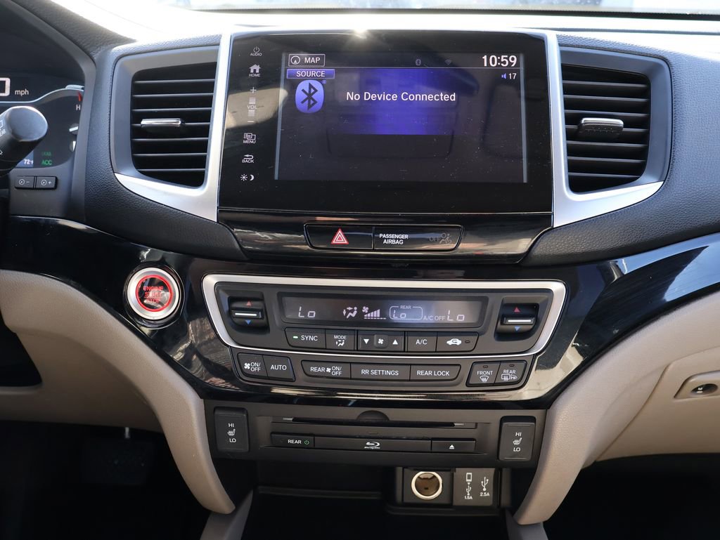 Used 2018 Honda Pilot Touring image 27