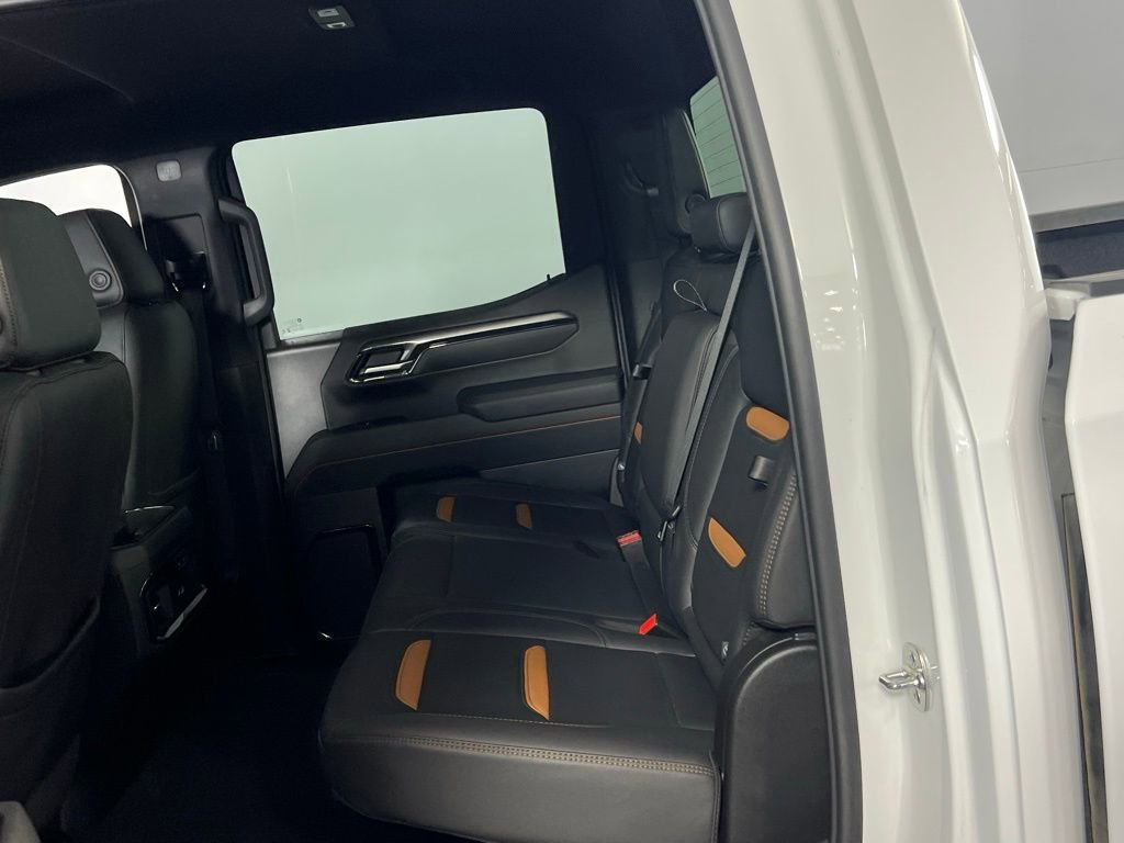 Used 2025 GMC Sierra 1500 AT4 image 25