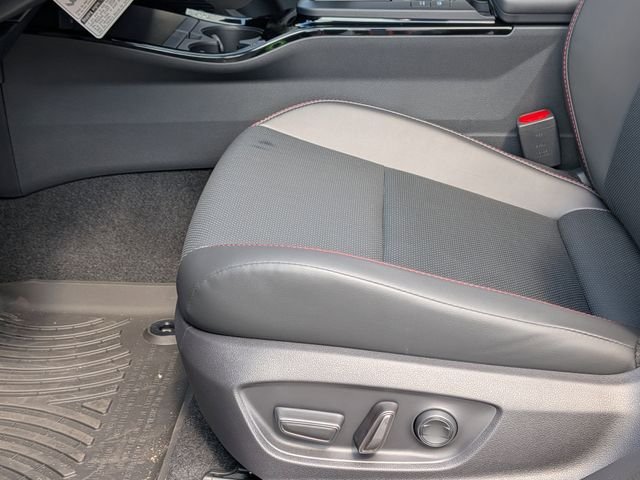 New 2026 Toyota Prius Plug-In Hybrid FWD image 15