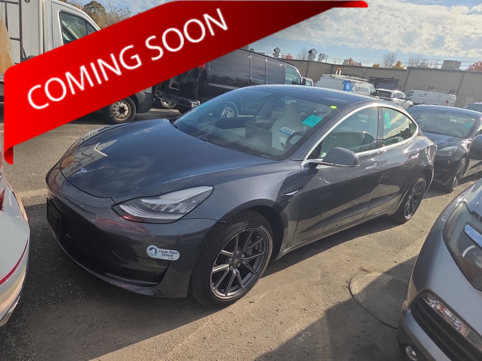 Used 2020 Tesla Model 3 Standard Range Plus image 1