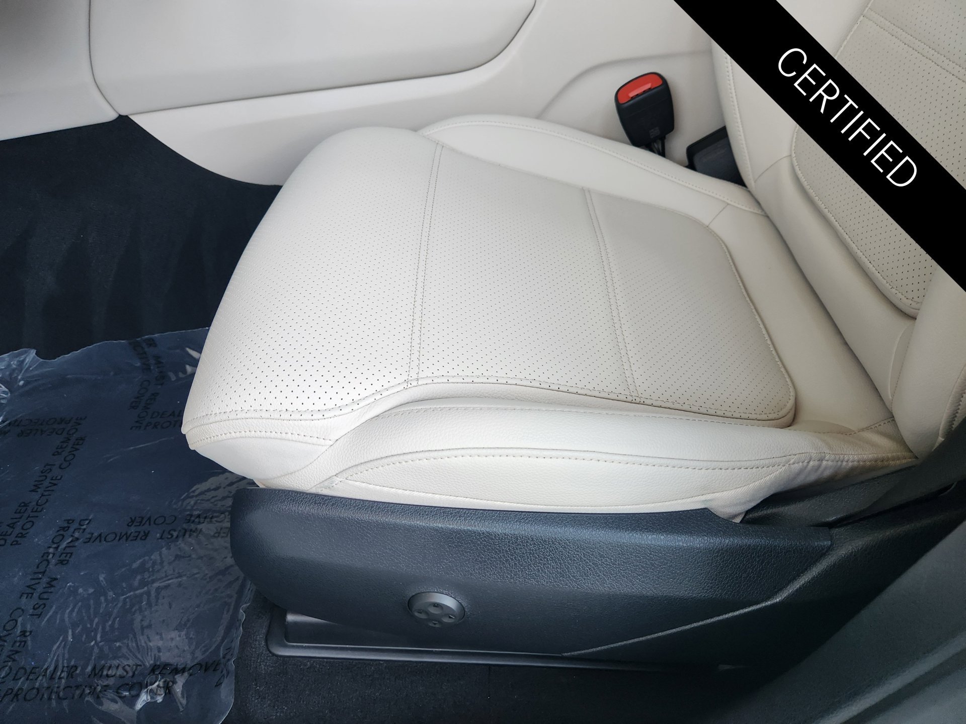 Certified 2026 Mercedes-Benz GLC 300 image 25