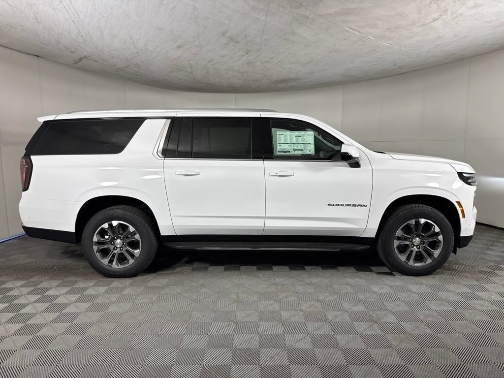 New 2026 Chevrolet Suburban LT w/ Comfort Package AWD/4WD image 4