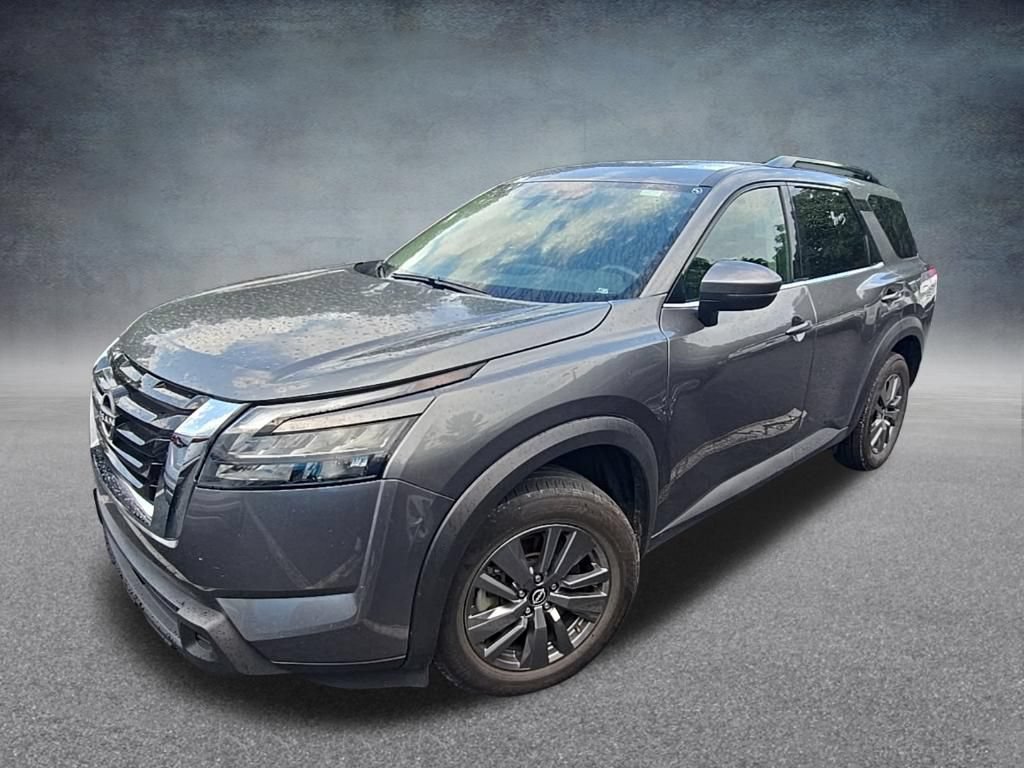Used 2025 Nissan Pathfinder SV AWD/4WD image 3