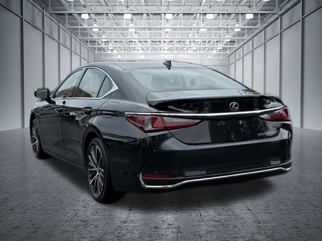 Certified 2023 Lexus ES 300h w/ Premium Package FWD image 22