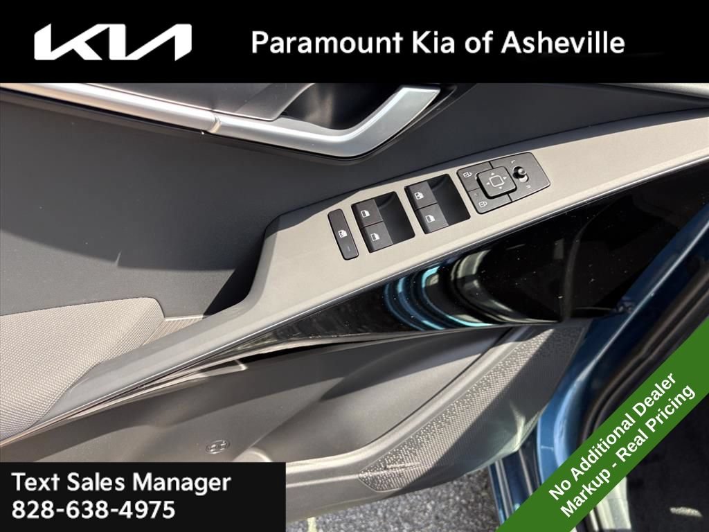 New 2026 Kia Niro EX w/ EX Premium Package FWD image 25