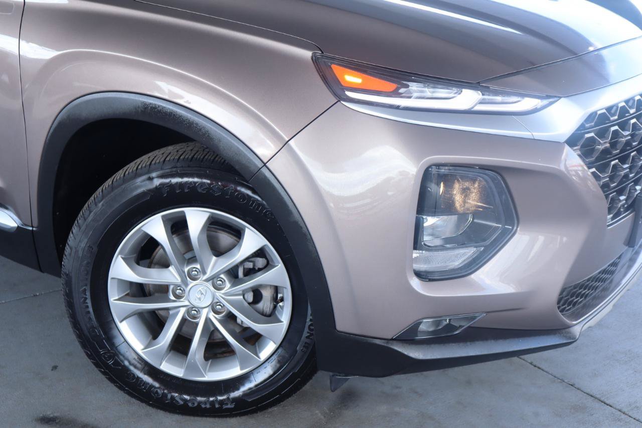 Used 2020 Hyundai Santa Fe SEL FWD image 4