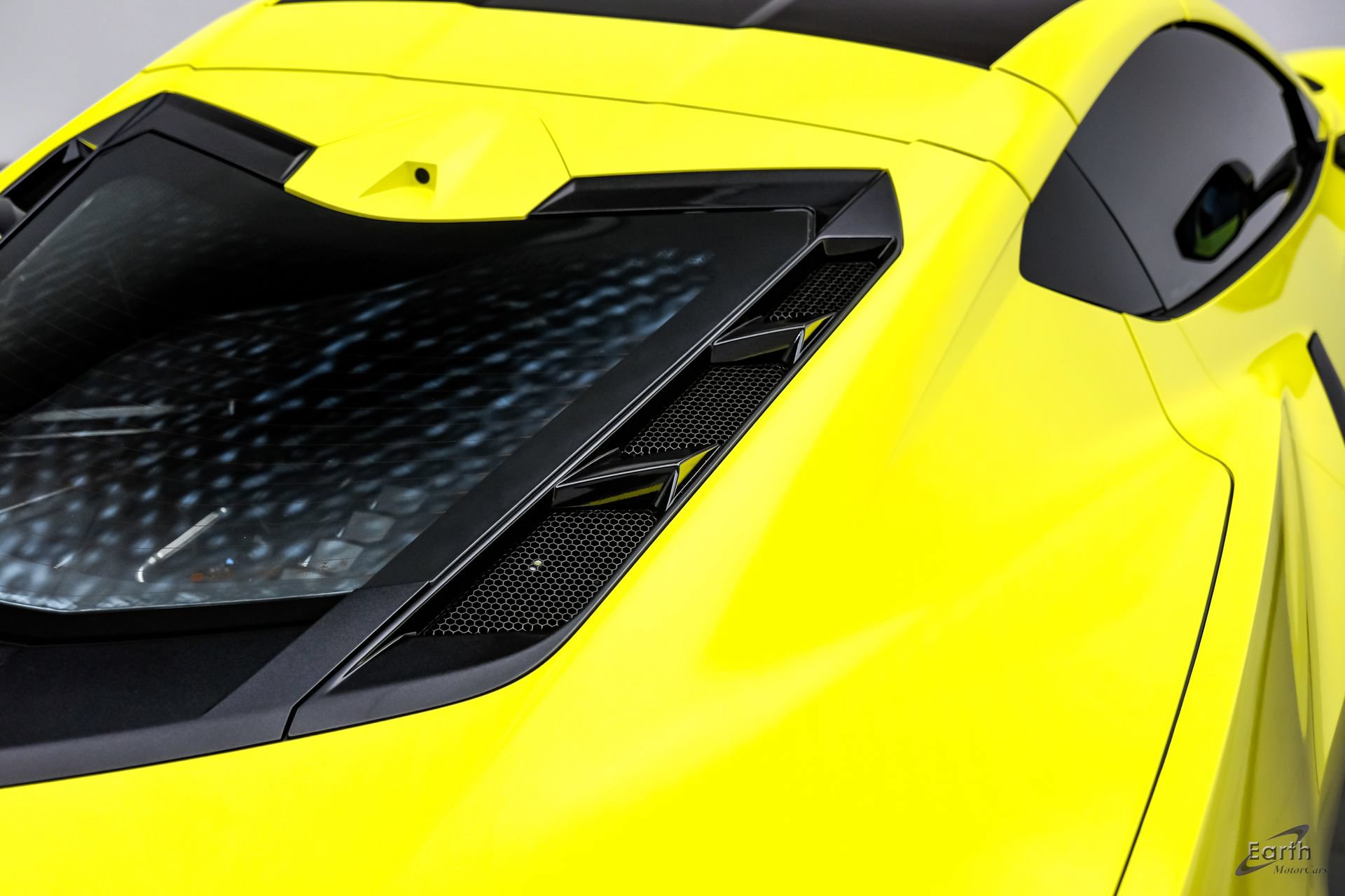 Used 2021 Chevrolet Corvette Stingray Premium Cpe w/ Z51 Performance Package RWD image 38