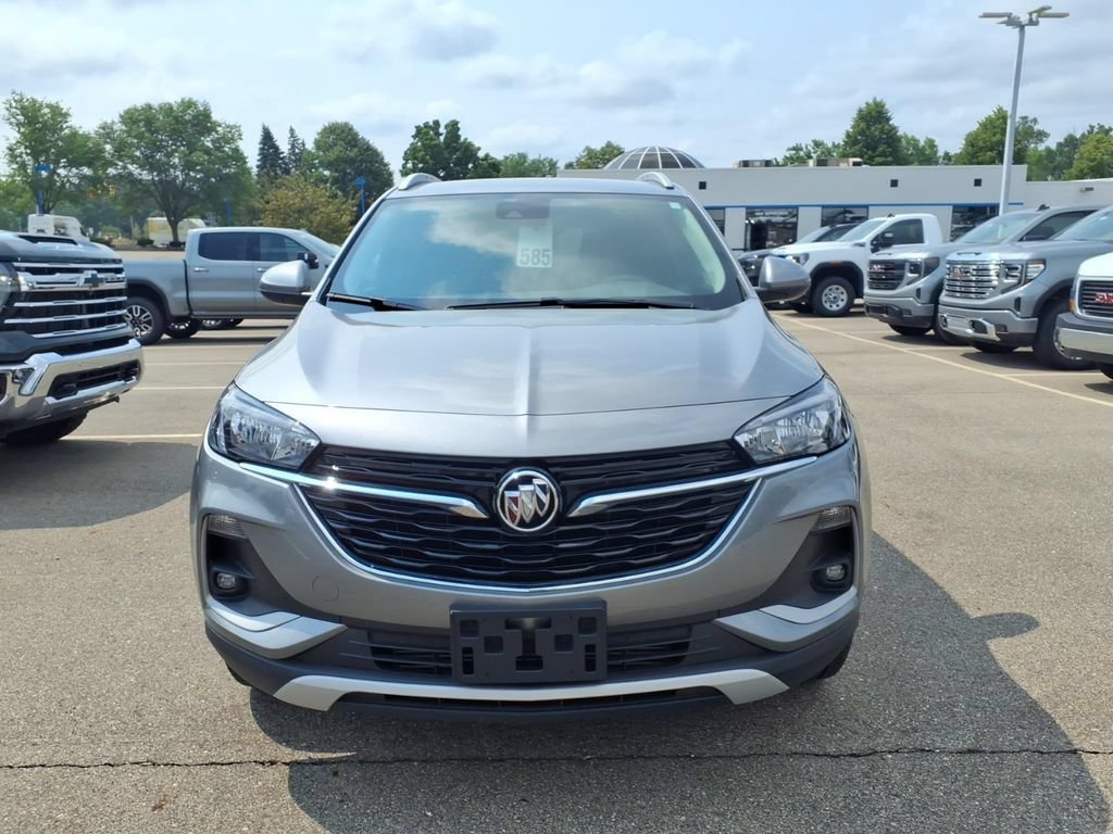 Used 2023 Buick Encore GX Select w/ Safety Package II AWD/4WD image 2