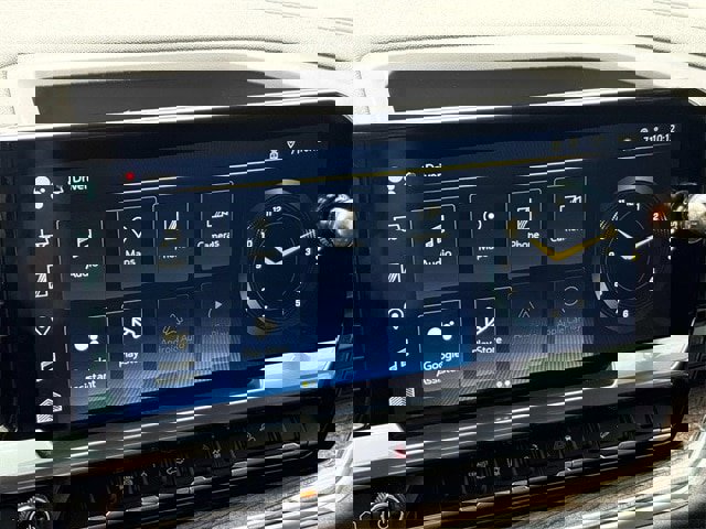 Used 2024 Chevrolet Silverado 2500 LT image 32