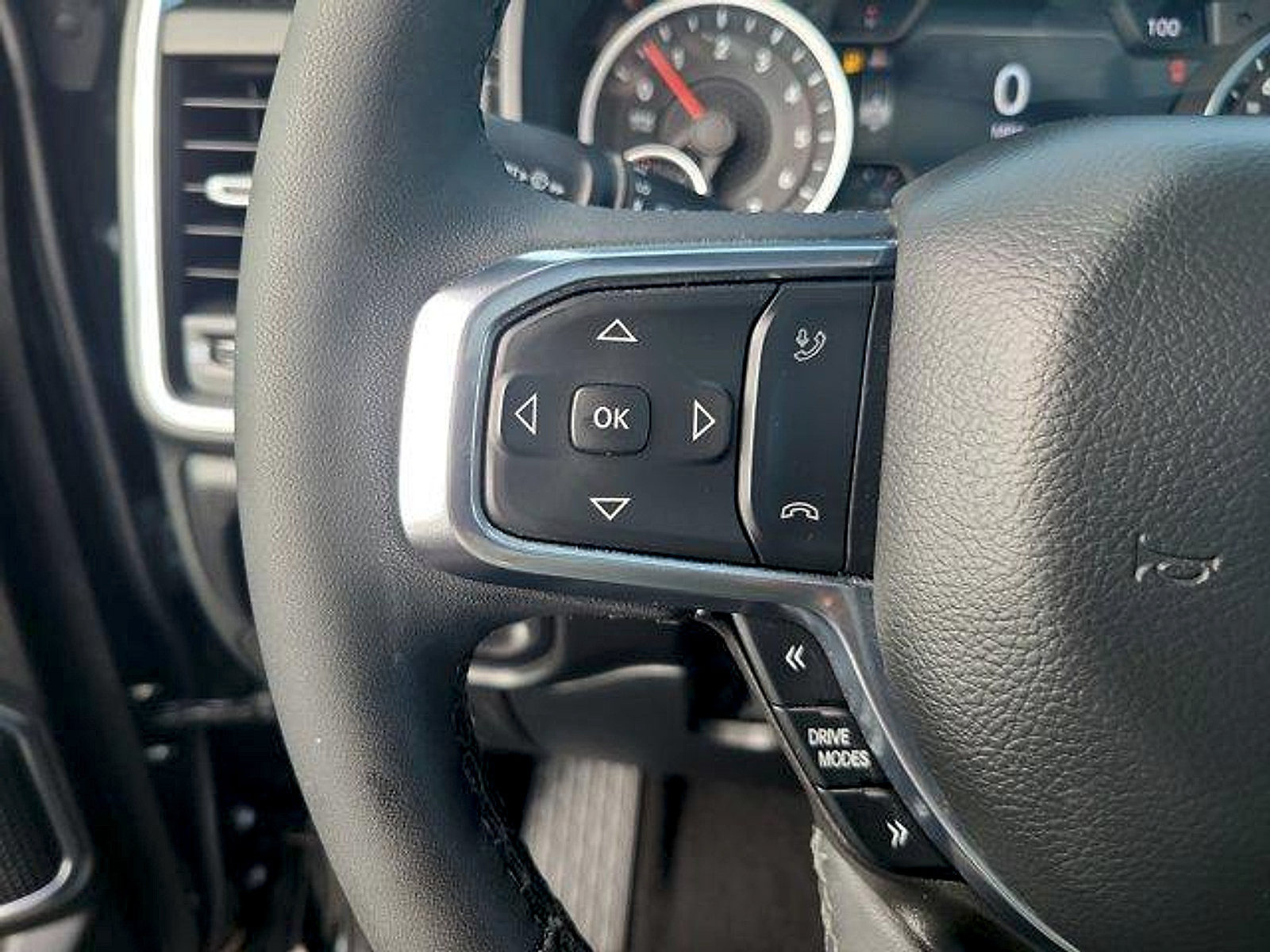 Used 2026 RAM 1500 Laramie w/ Laramie Preferred Package AWD/4WD image 31