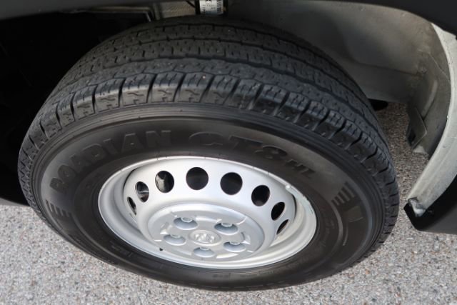 Used 2024 RAM ProMaster 2500 w/ Power Group image 14