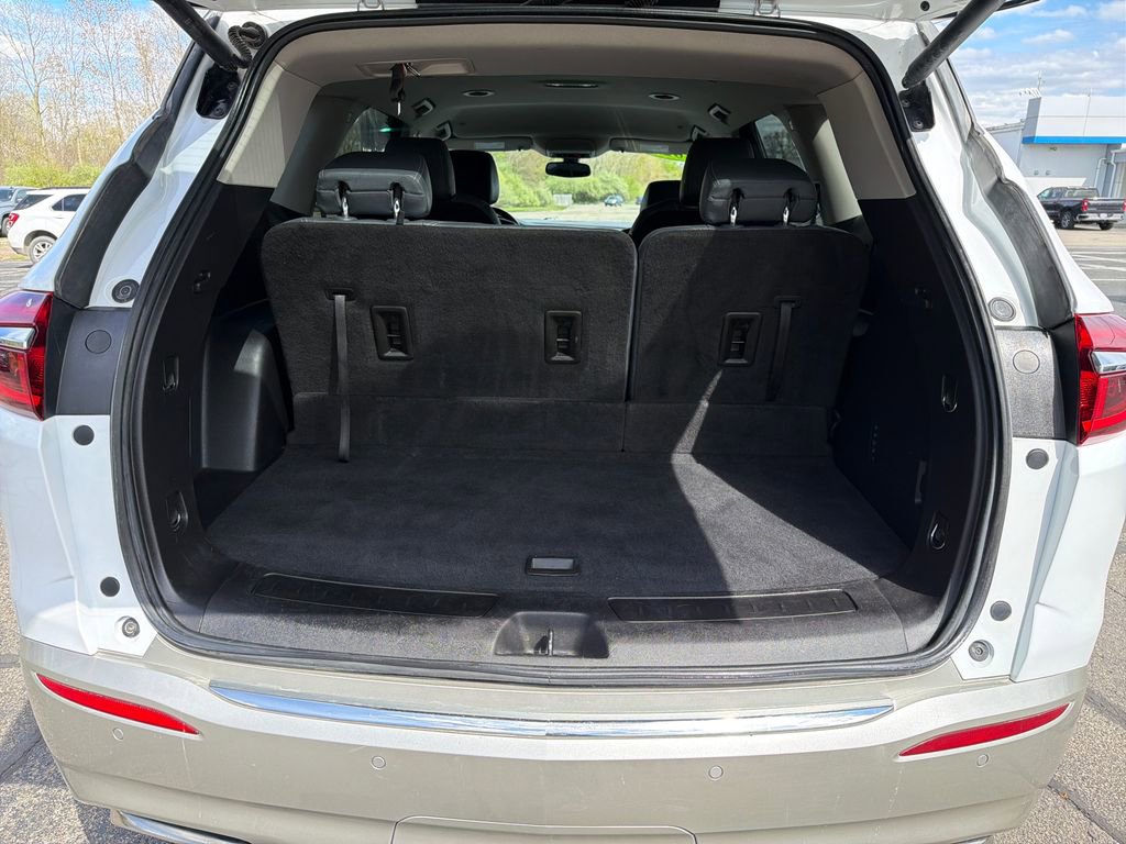 Used 2021 Buick Enclave Essence AWD/4WD image 27
