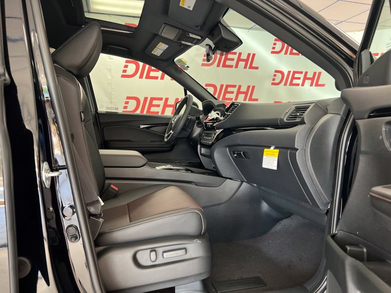 New 2026 Honda Ridgeline Black Edition image 13