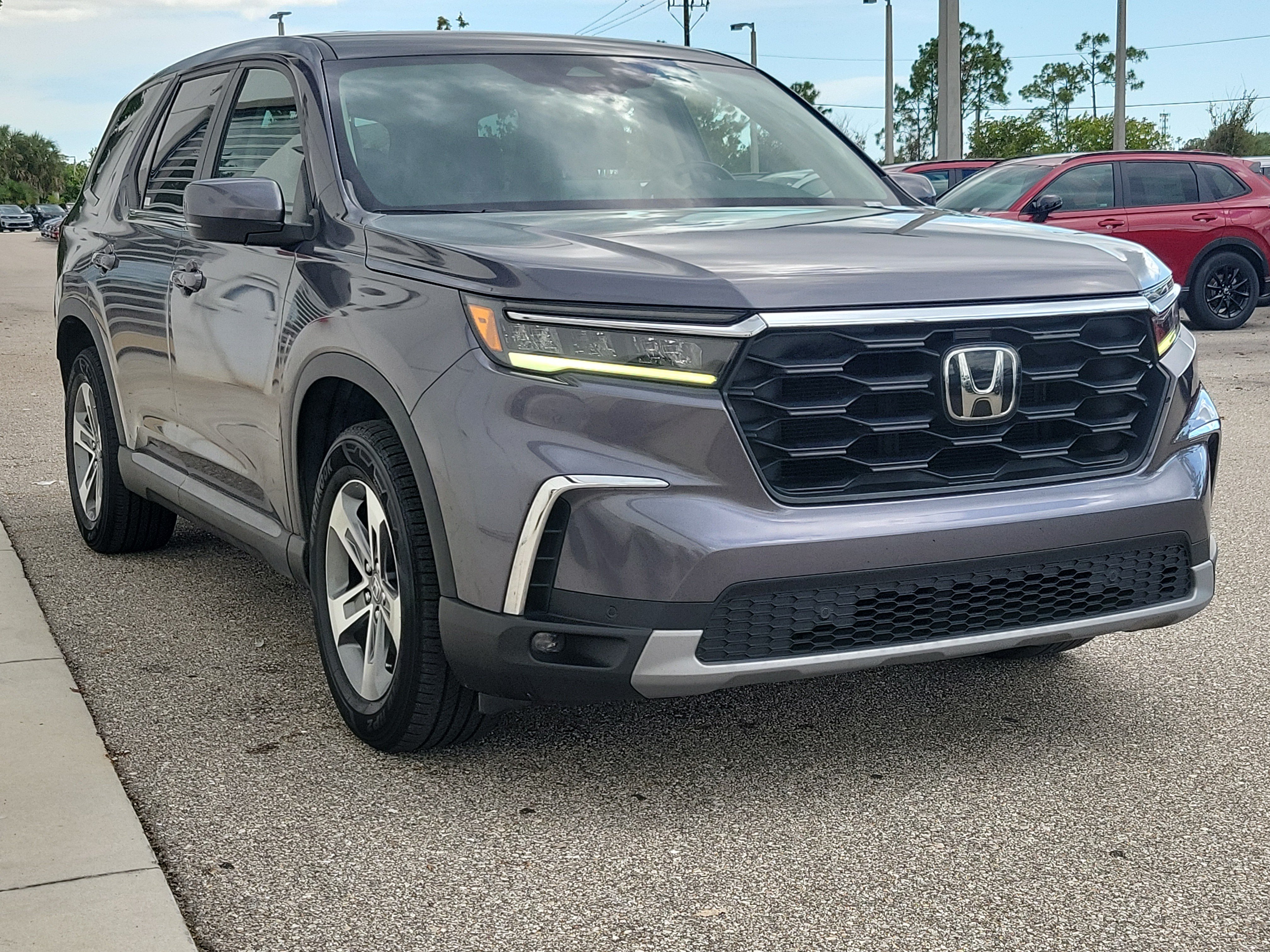 Used 2024 Honda Pilot EX-L image 32