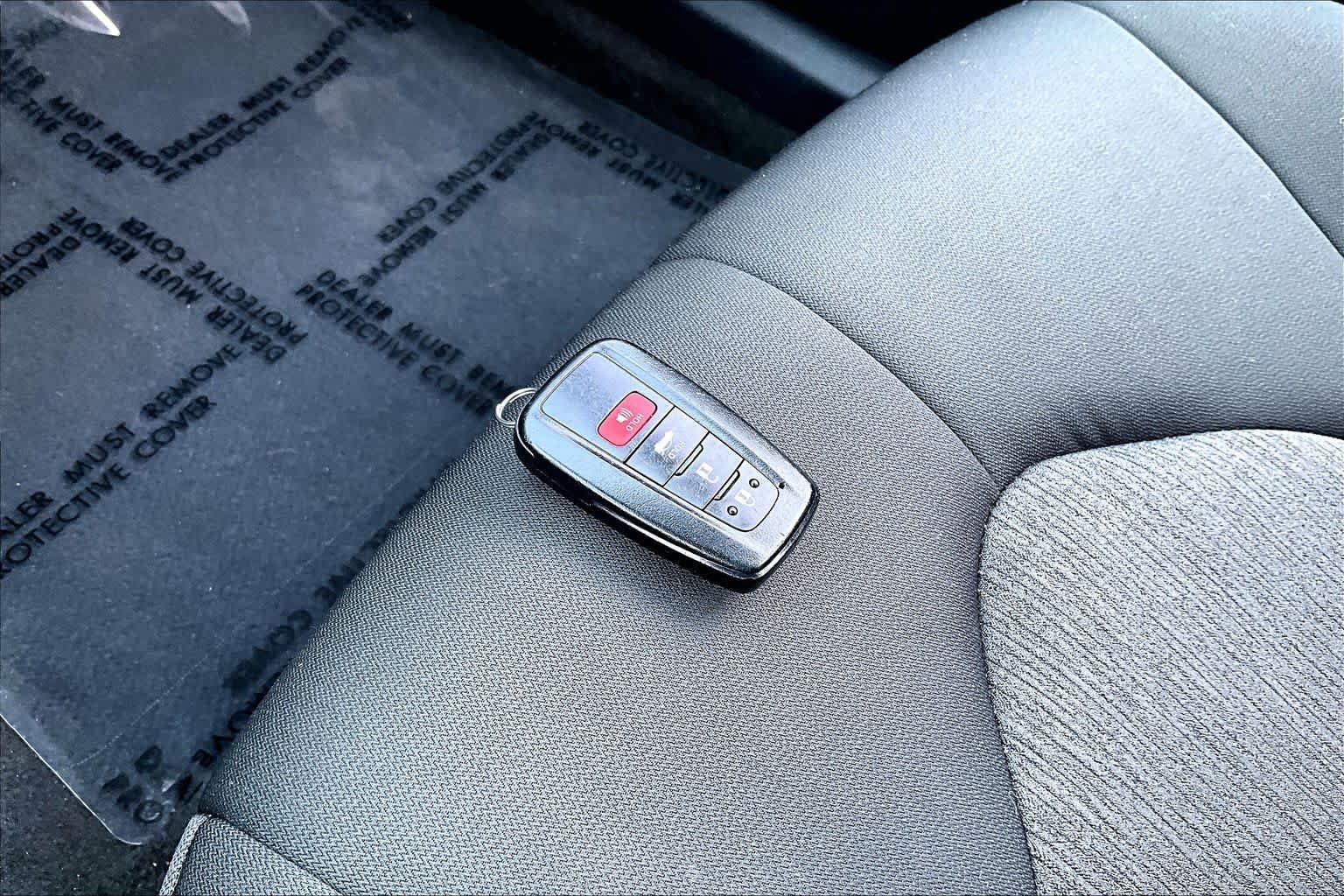 Used 2023 Toyota Camry LE w/ Convenience Package FWD image 14