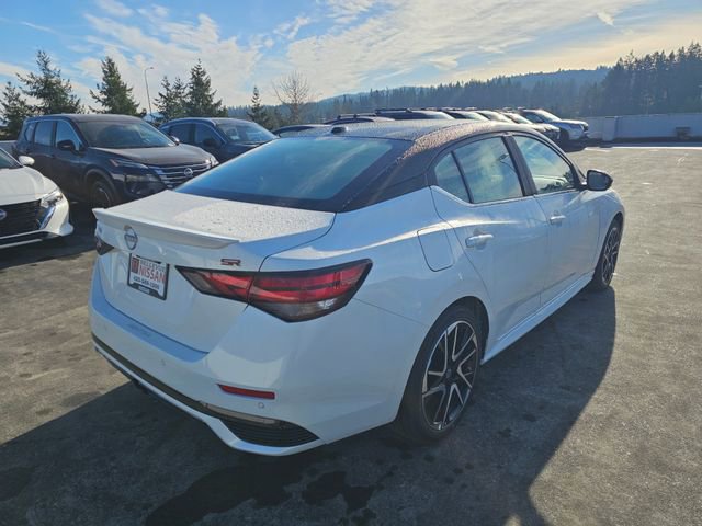Used 2025 Nissan Sentra SR w/ SR Premium Package image 5