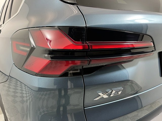 Used 2024 BMW X5 xDrive40i w/ Premium Package image 25