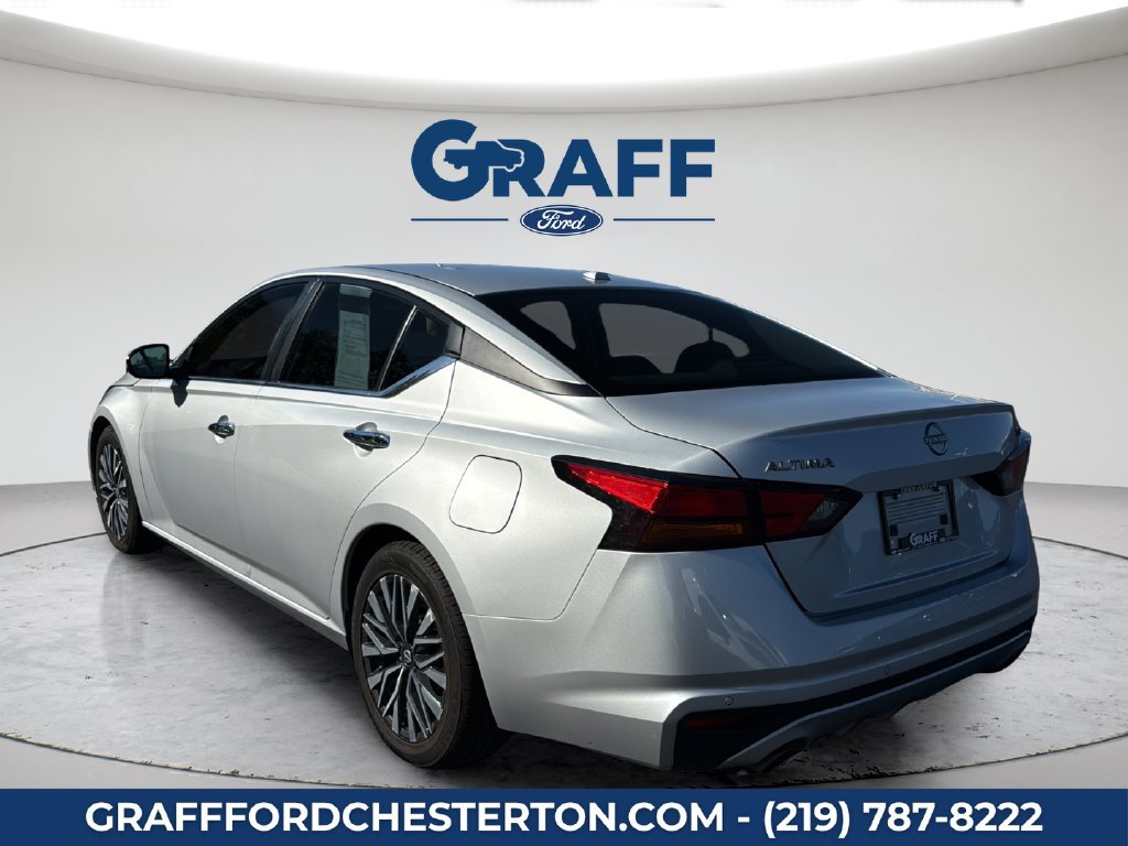 Used 2024 Nissan Altima 2.5 SV w/ SV Premium Package FWD image 5