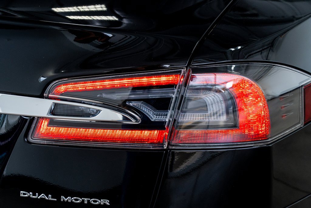 Used 2019 Tesla Model S AWD image 27