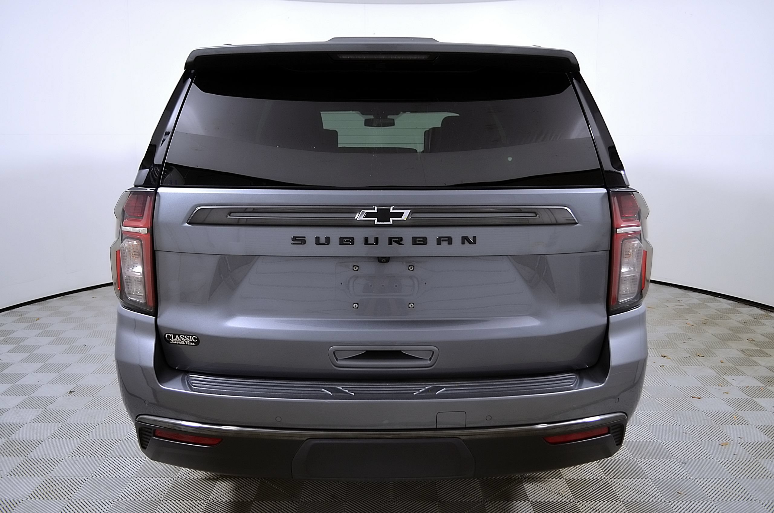 Used 2021 Chevrolet Suburban Z71 w/ Rear Media and Nav Package AWD/4WD image 8
