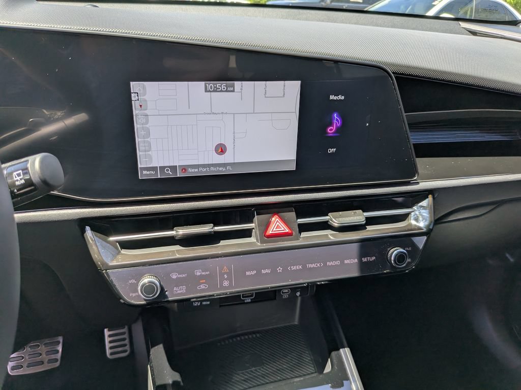 Certified 2025 Kia Niro EX Touring FWD image 22