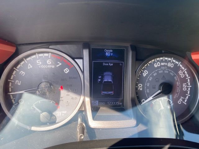 Used 2017 Toyota Tacoma TRD Off-Road image 15