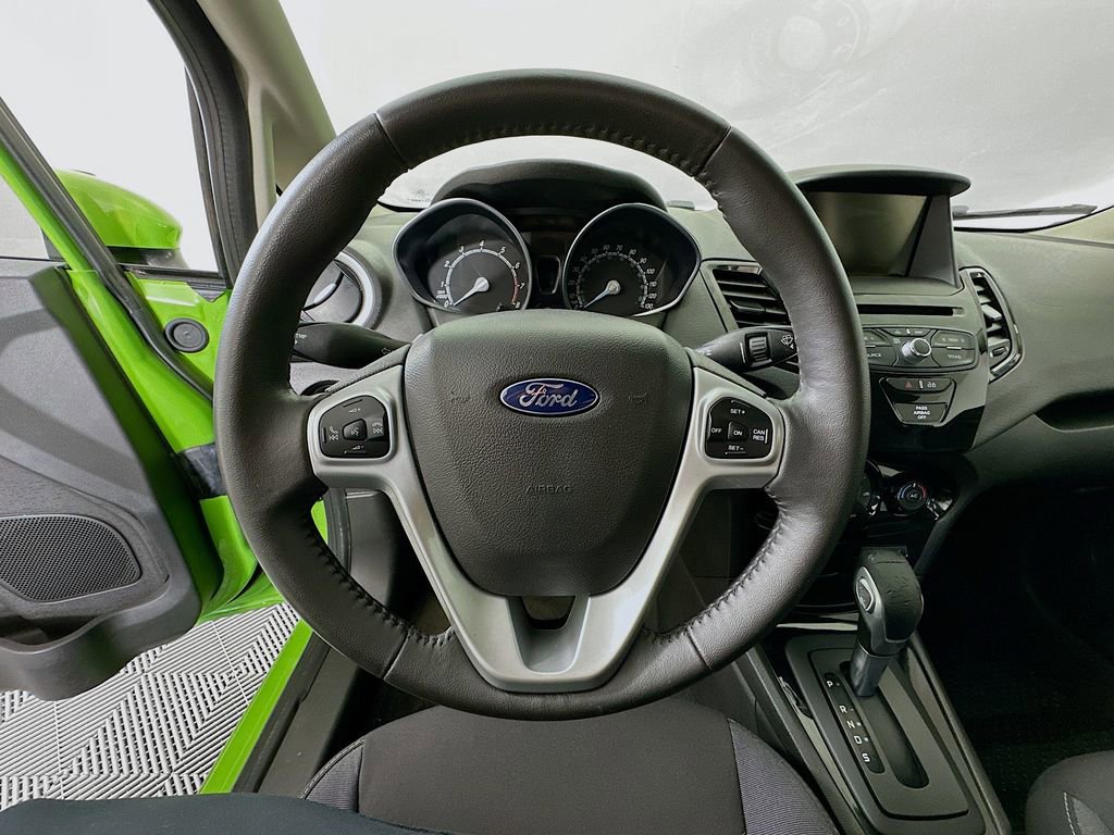 Used 2014 Ford Fiesta SE w/ Equipment Group 201A image 11
