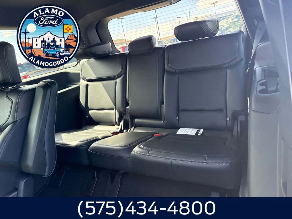 New 2025 Ford Expedition Platinum w/ Stealth Performance Package AWD/4WD image 13