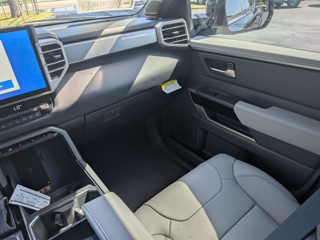 New 2026 Toyota Tundra Limited AWD/4WD image 16
