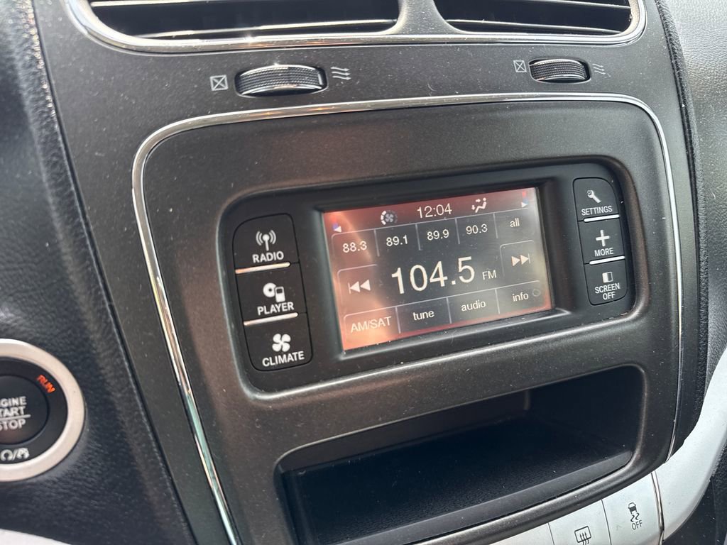 Used 2017 Dodge Journey SE w/ Flexible Seating Group image 19