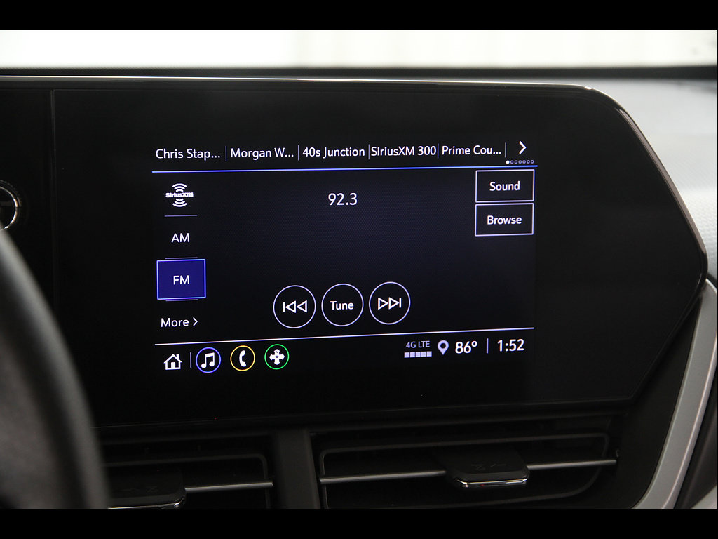 Certified 2024 Chevrolet Trax RS w/ Sunroof Package FWD image 10