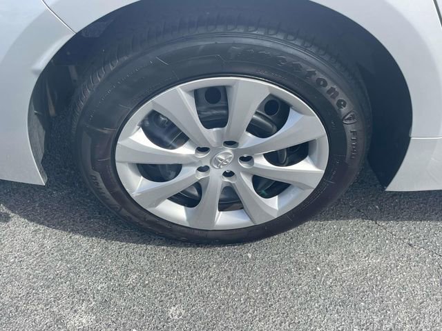 Used 2024 Toyota Corolla LE image 7