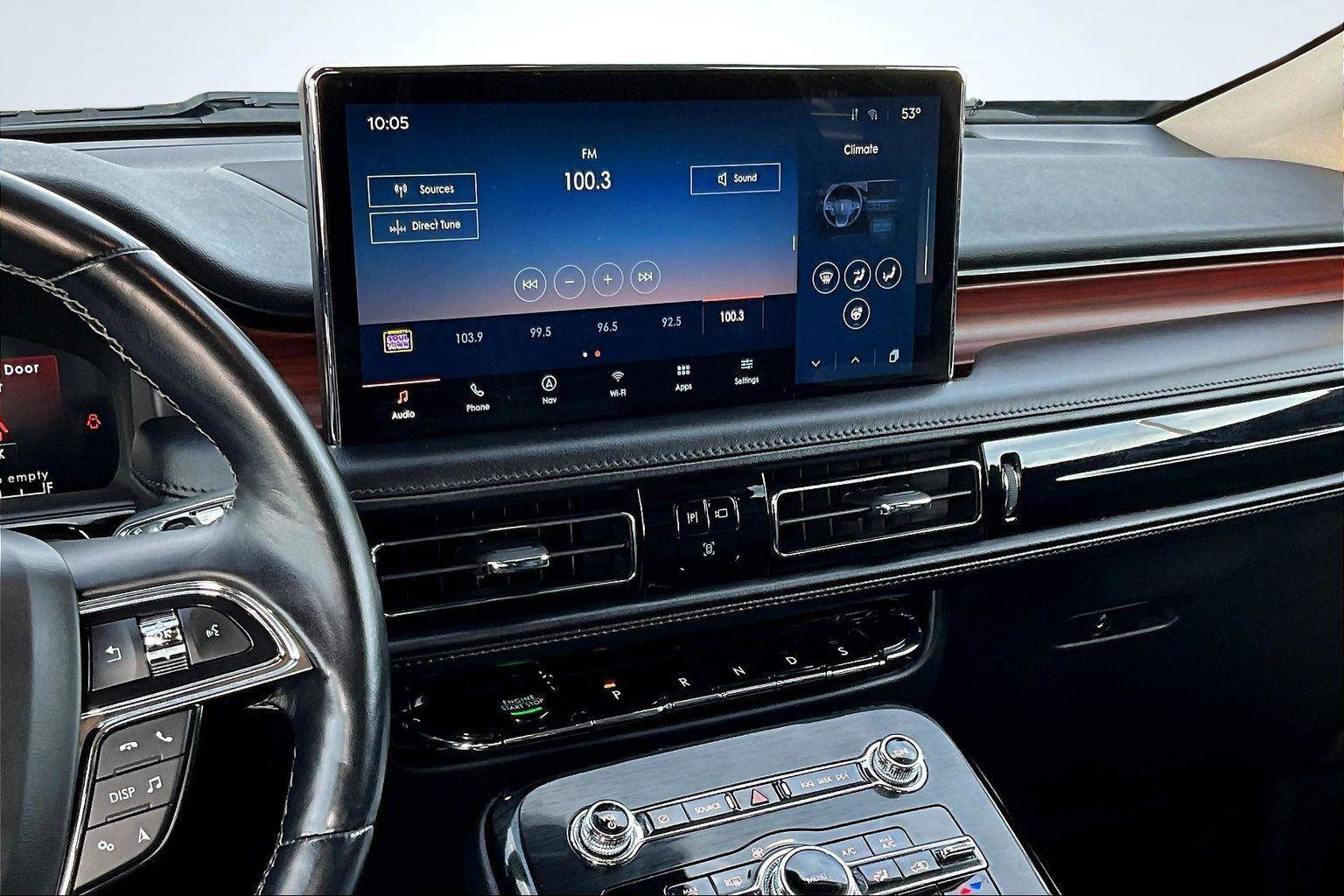 Used 2023 Lincoln Nautilus Reserve w/ Equipment Group 201A image 6