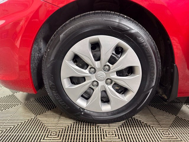 Used 2015 Hyundai Accent GS FWD image 10