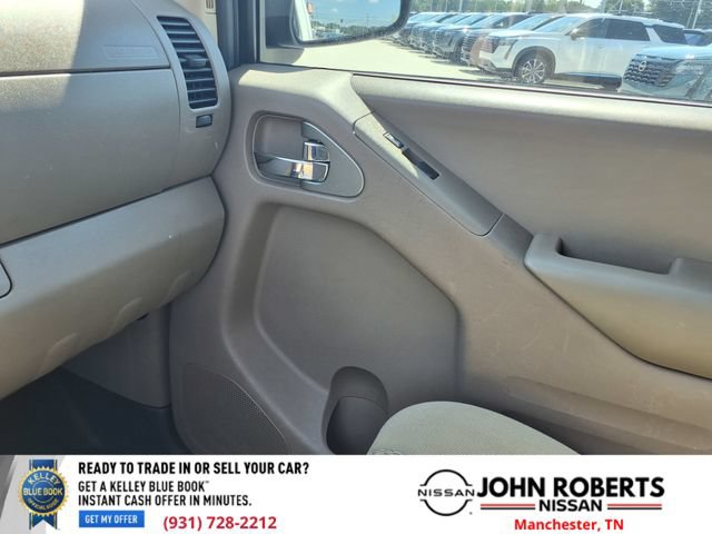 Used 2015 Nissan Frontier SV AWD/4WD image 8