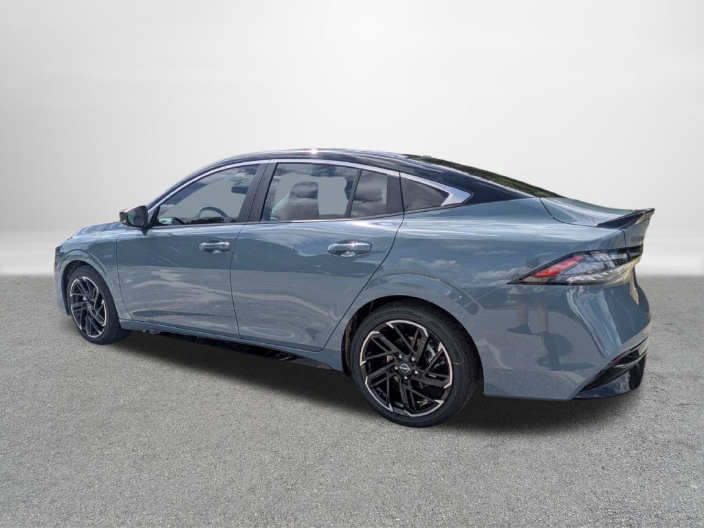 New 2027 Nissan Sentra SR w/ Floor Mat Package FWD image 5