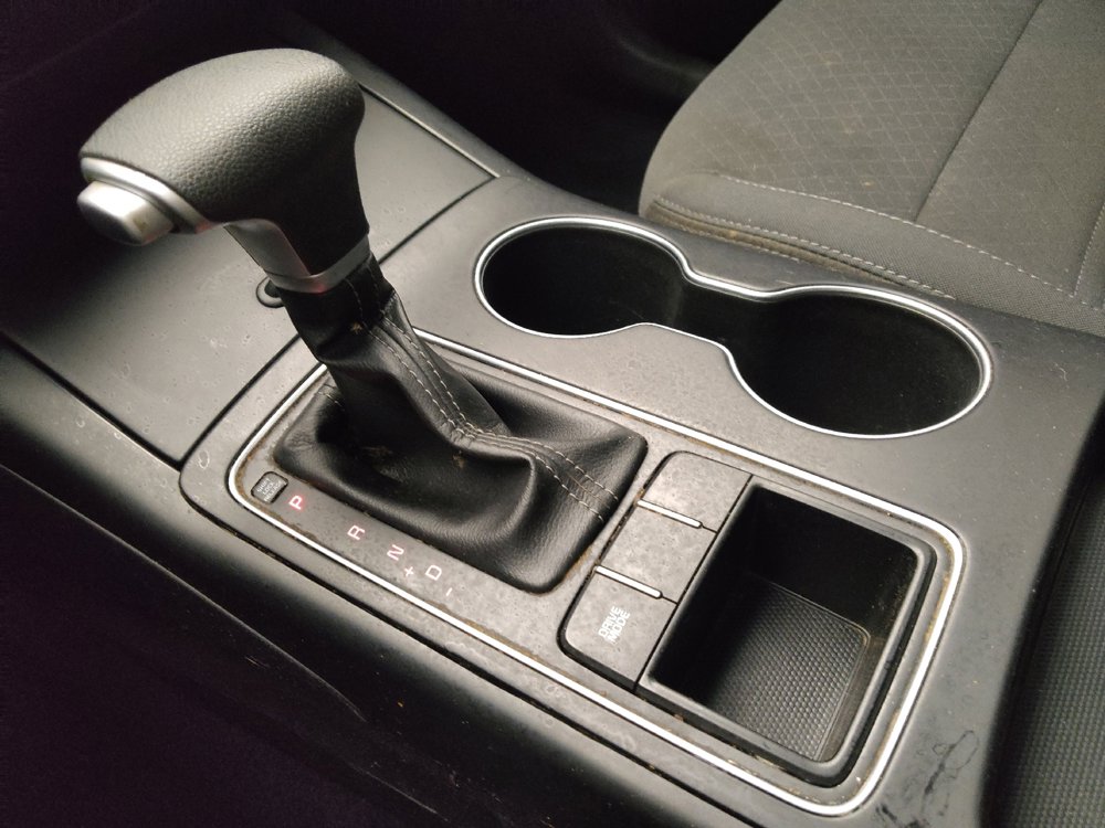 Used 2020 Kia Sorento L FWD image 26