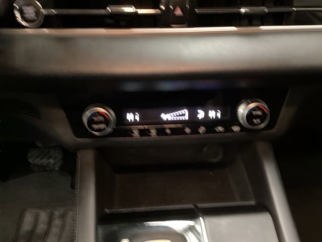 Used 2022 Mitsubishi Outlander ES image 17